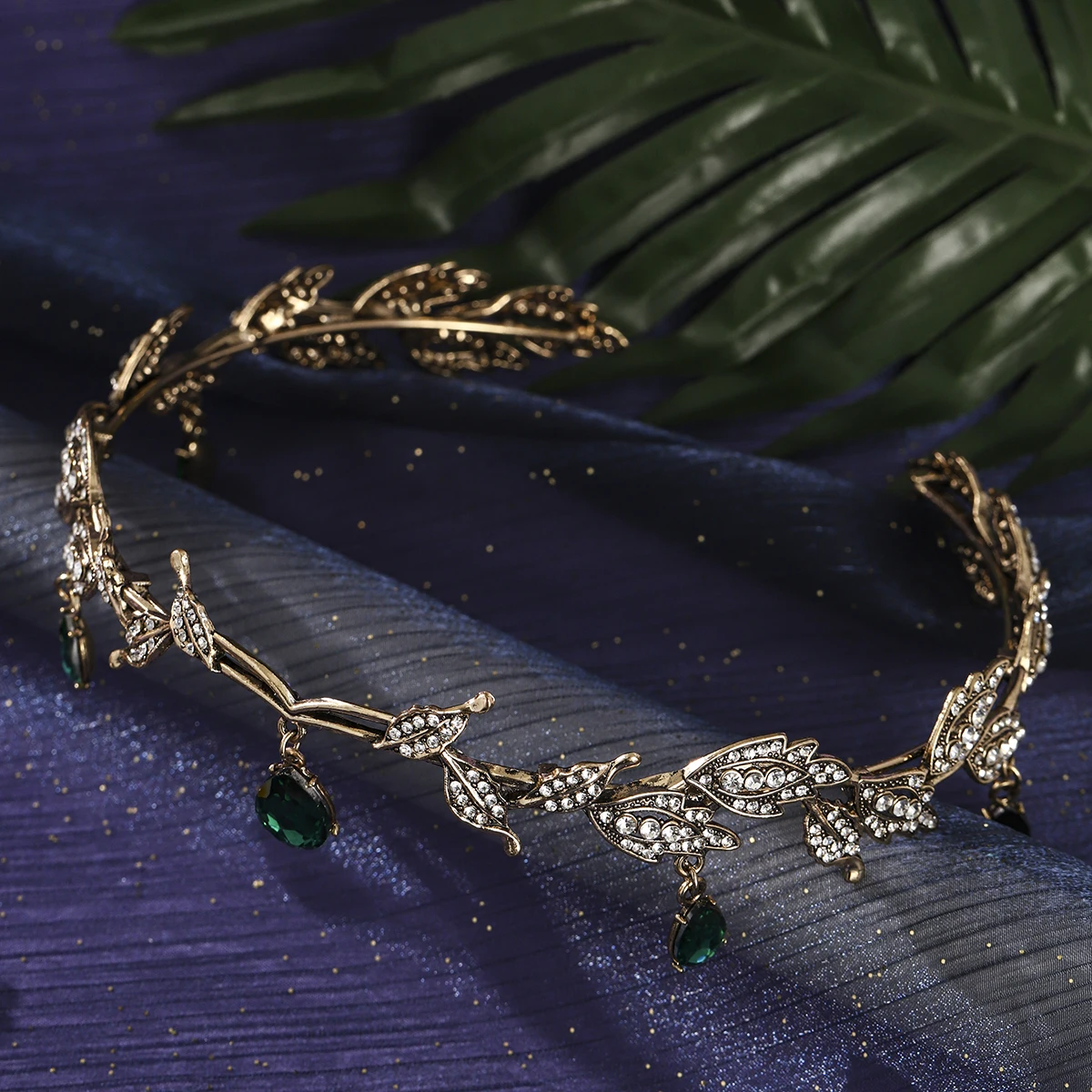 Mori Fairy Alloy Crown Forehead Pendant Tiara Hair Accessories Party Headwear Cosplay Performance Rhinestone Headpiece