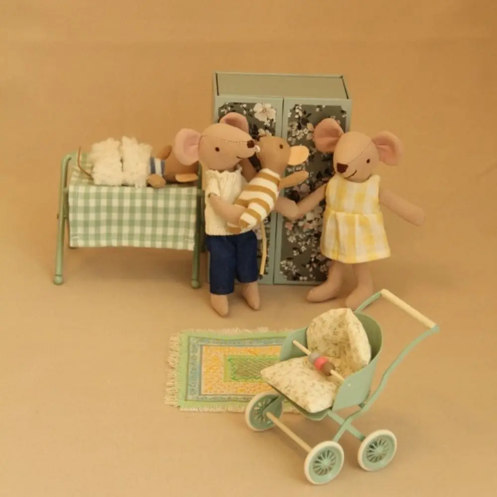 

2025 1:12 House Home Furnishings Miniature Metal Children's Model Artificial Stroller