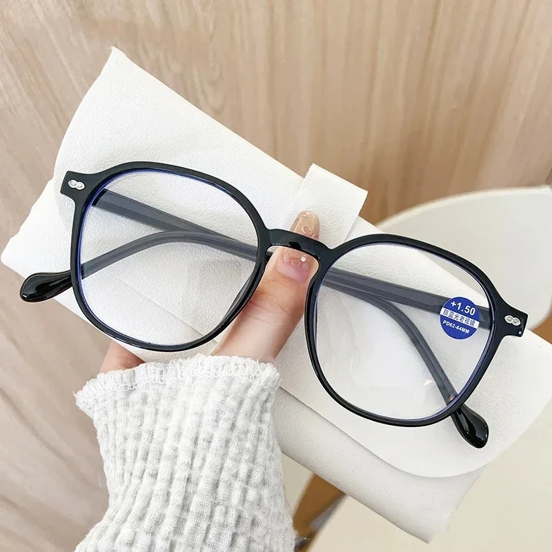 Fashion High-definition Large Frame Reading Glasses for Women Anti-blue Light Ultra-light Retro Light Luxury Presbyopia Glasses