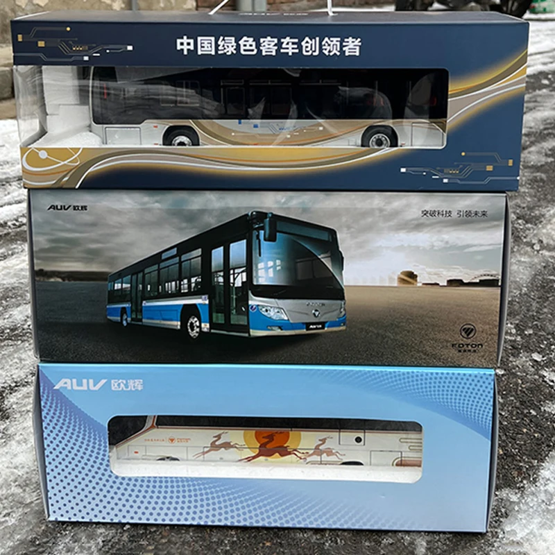 Diecast Alloy 1:36 Scale New Energy Beijing Public Transportation Bus Car Model Adult Toys Classic Souvenir Gifts Static Display