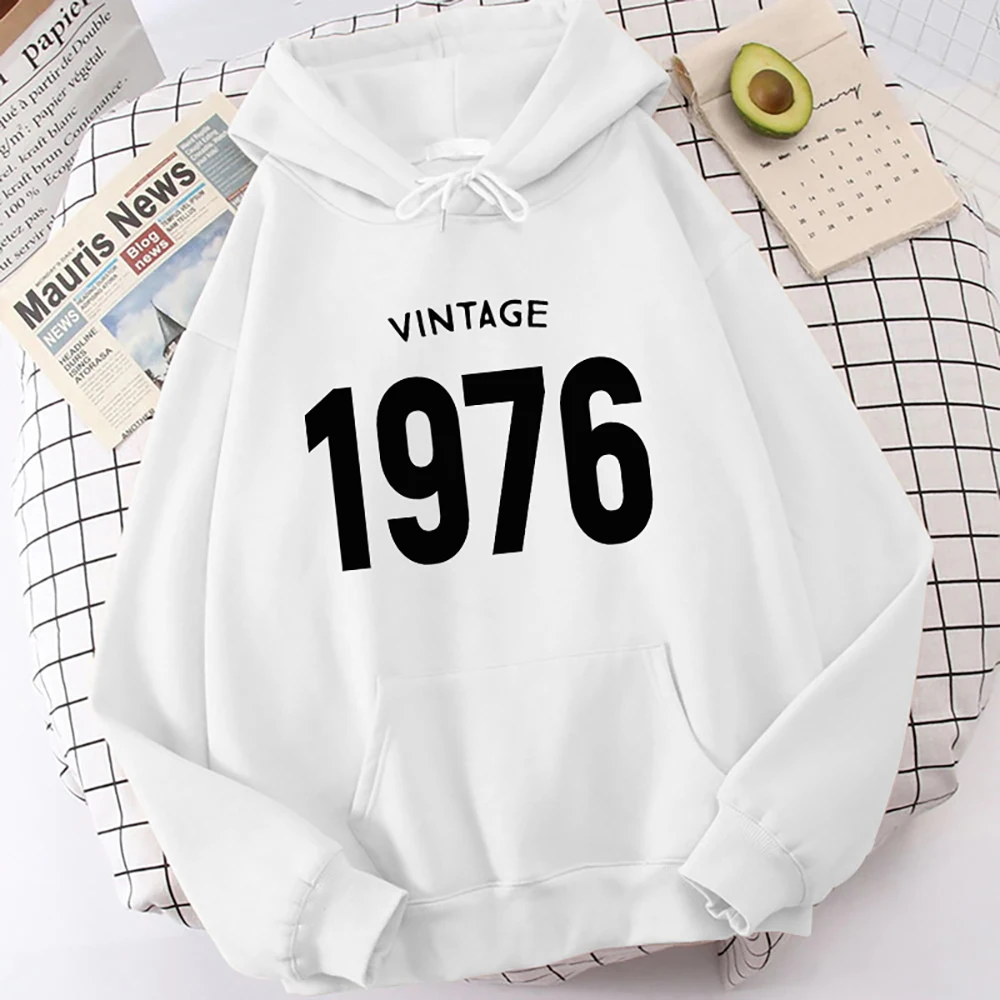 Hot Vintage 1976 Printed Women And Men Hoodies Loose Pullover Hooded Plus Size Autumn And Winter Long Sleeve Couple Sweatshirt