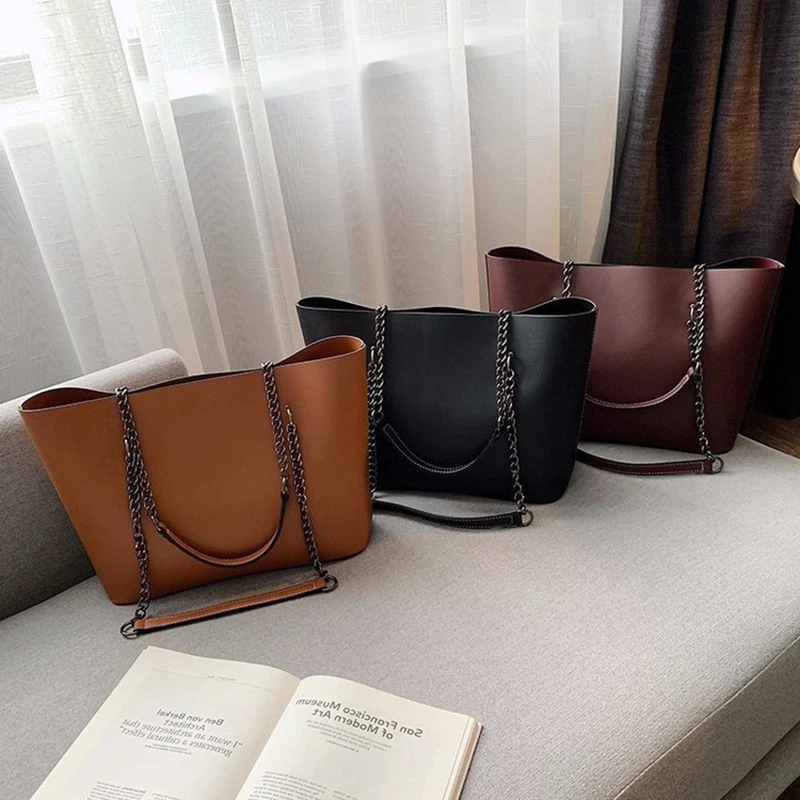 

Soft Leather Large Capacity Tote Bag with Chain Handle Simple Design Fashion Shoulder Bag for Autumn Winter Trendy Cross-Border