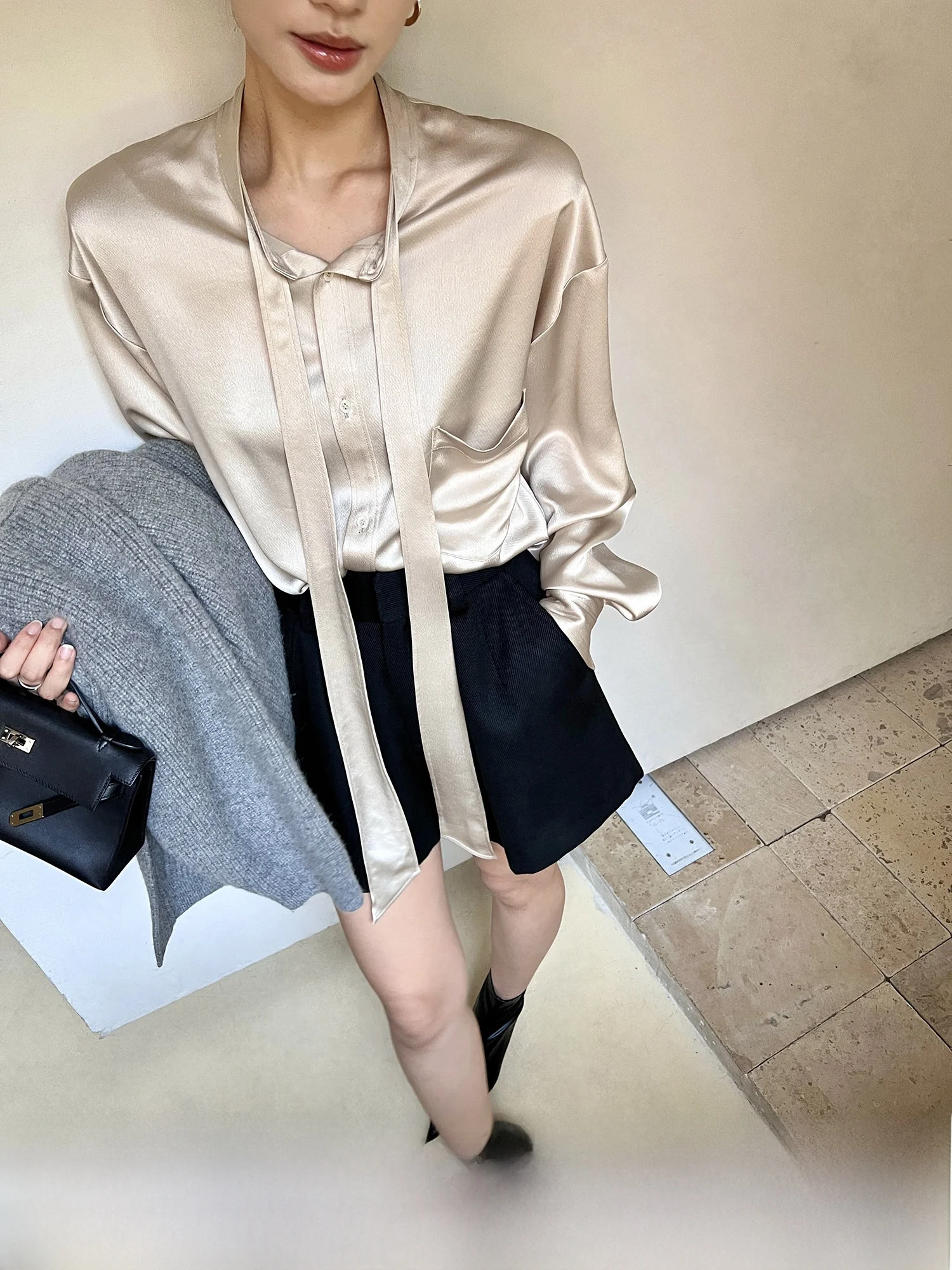 

Женская свободная футболка SOTHEA с длинным рукавом, модная, трендовая, осенняя, из ацетатного сатина, для повседневной носки, однотонная