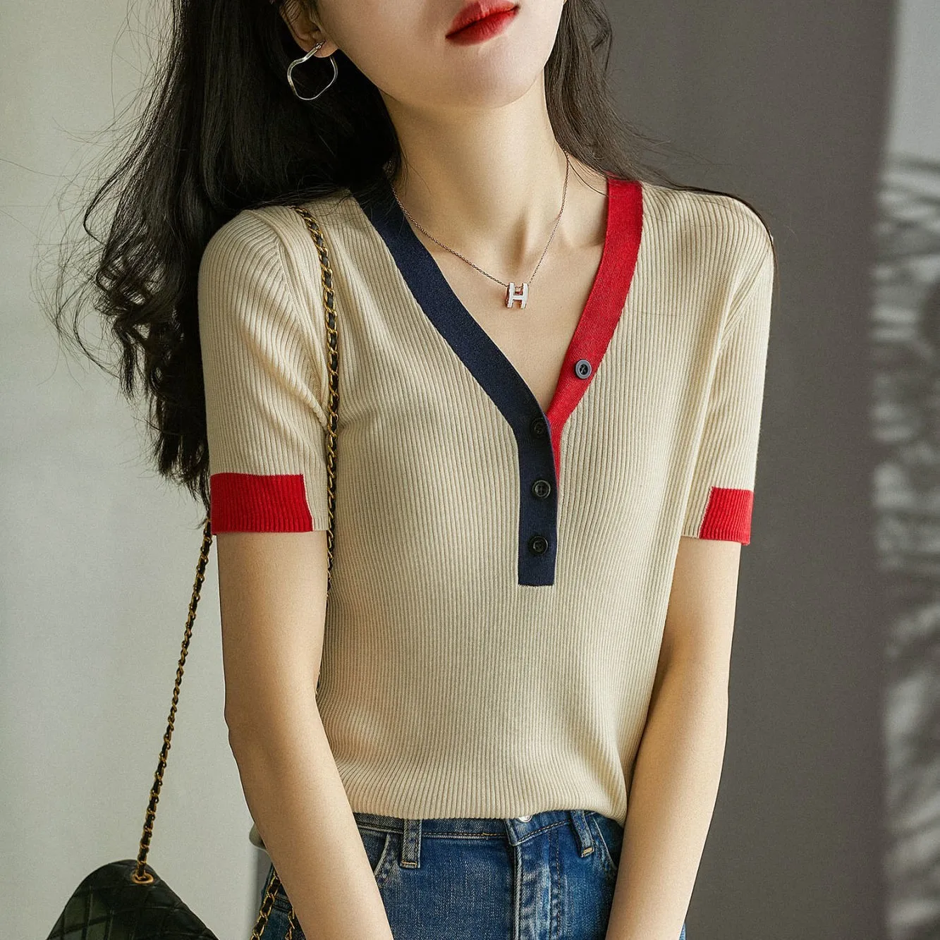 Camiseta de punto de seda de hielo Sle europea de alta gama ort Sve V-Ne, Top de verano ajustado a la moda para mujer, Guangzhou Thirte...