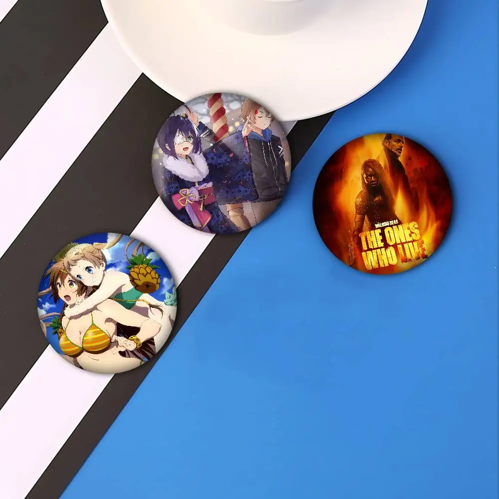 MOive D-Doctor غريب لينة زر دبوس مشرق مطبوعة أيقونة هدية للأصدقاء شارة طوق بروش التلبيب دبوس معدني #4