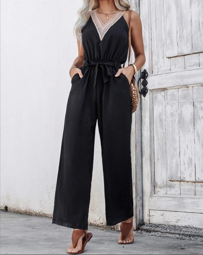 Color blocked V-neck sleeveless shirt with lace up details and hollowed out jumpsuit