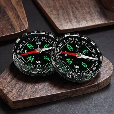 

Portable Outdoor Waterproof Plastic Compass Essential for Camping Hiking Fishing Survival Outdoor Games Guide Portable Compass