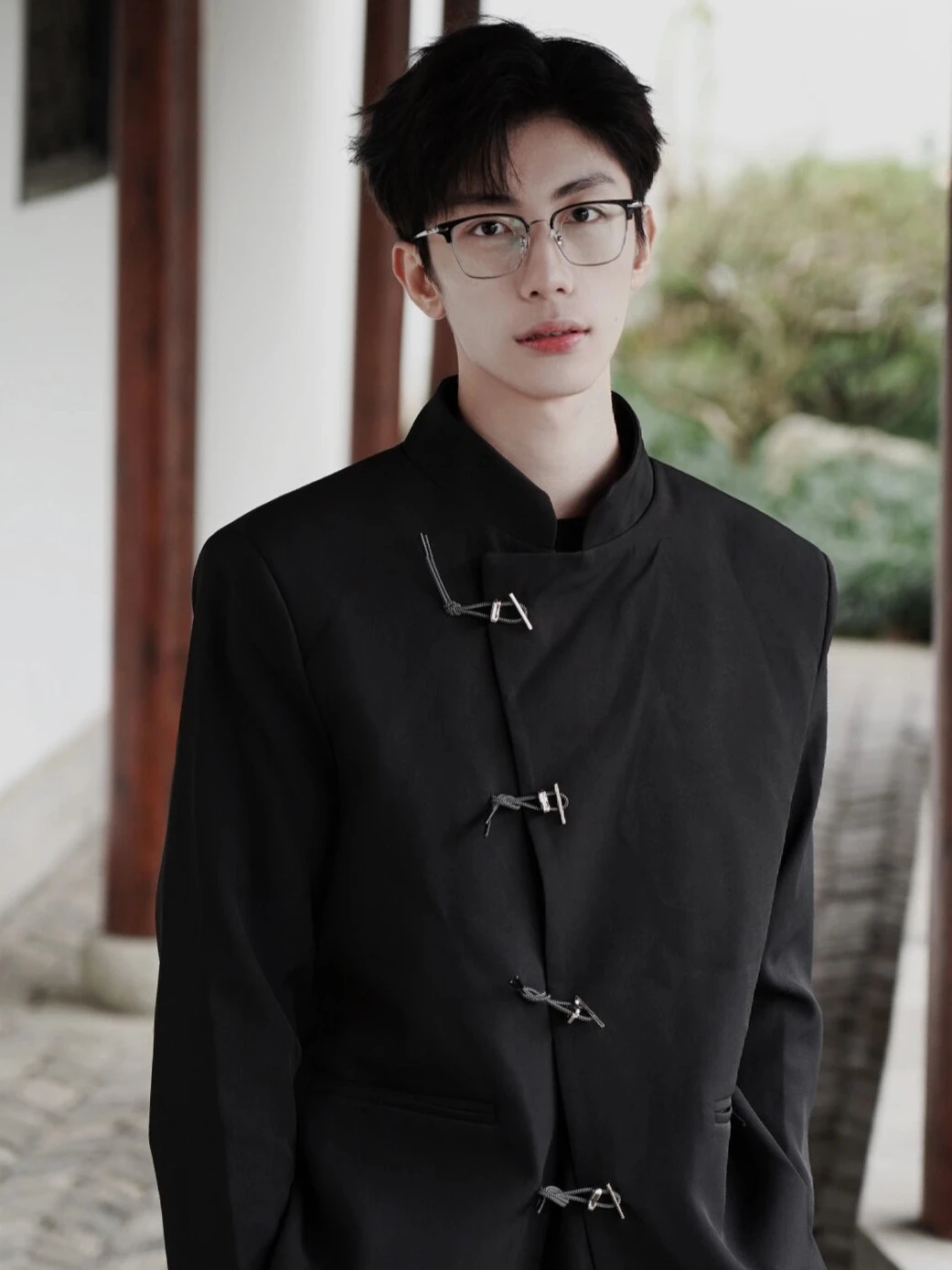 

Новый китайский мужской костюм-пиджак для свадьбы и помолвки, официальная одежда из полиэстера с эластаном, длинный рукав, приталенный крой, онлайн-продажа