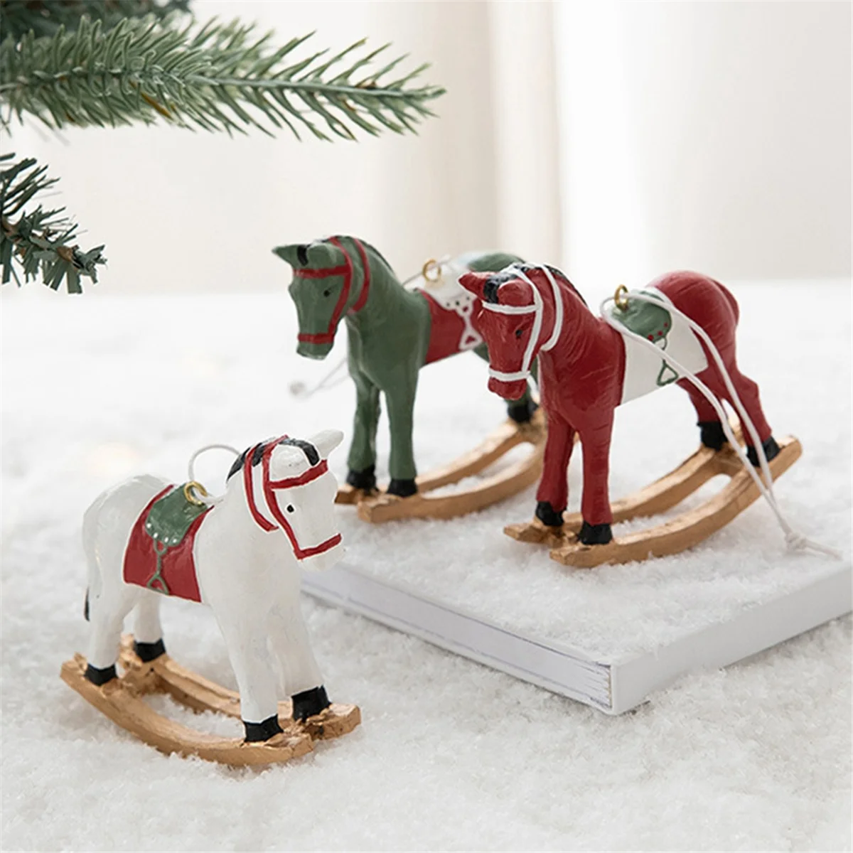 

New Three-Dimensional Rocking Horse Small Pendant Tree Decoration Pendant Retro Decoration Green+Red+White