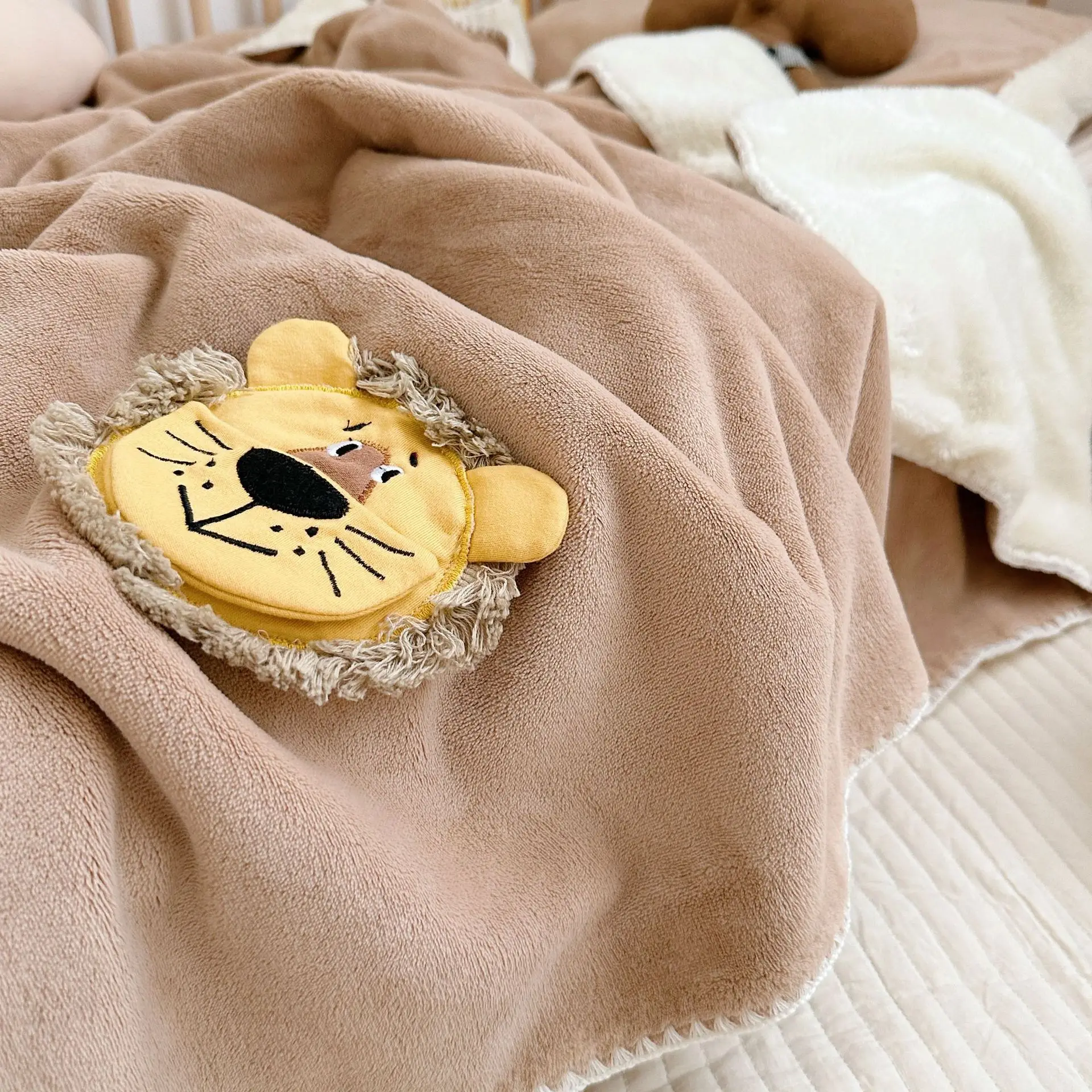 Thick Winter Warm Plush Newborn Blanket Unisex Lion Embroidery Infant Nap Cover Baby Blanket For Boys Girls