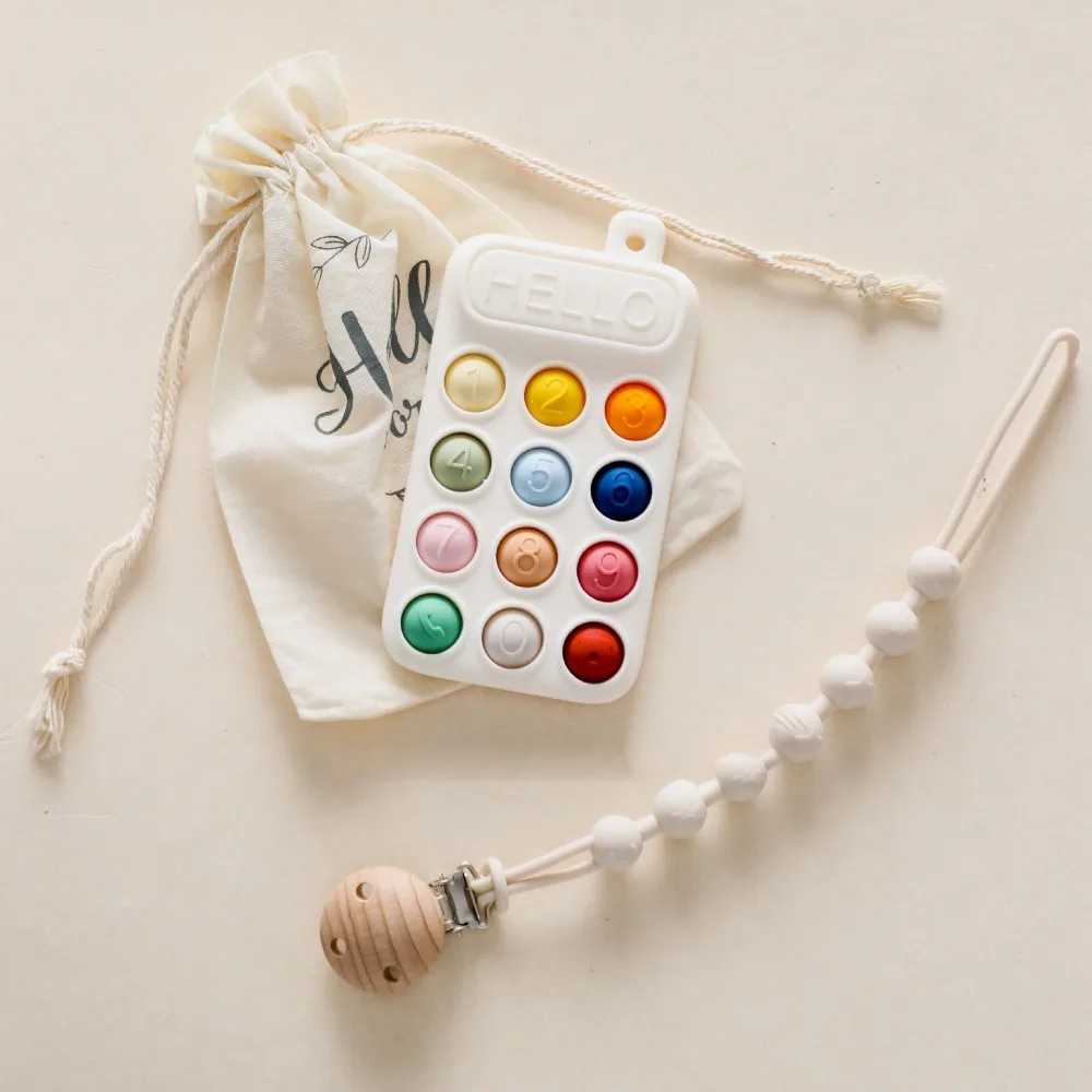 Giocattolo per massaggiagengive per bambini in stile telefono cartone animato Silicone senza BPA Massaggiagengive lenitivo per bambini Protezione delle gengive Simulazione Ciuccio per dormire