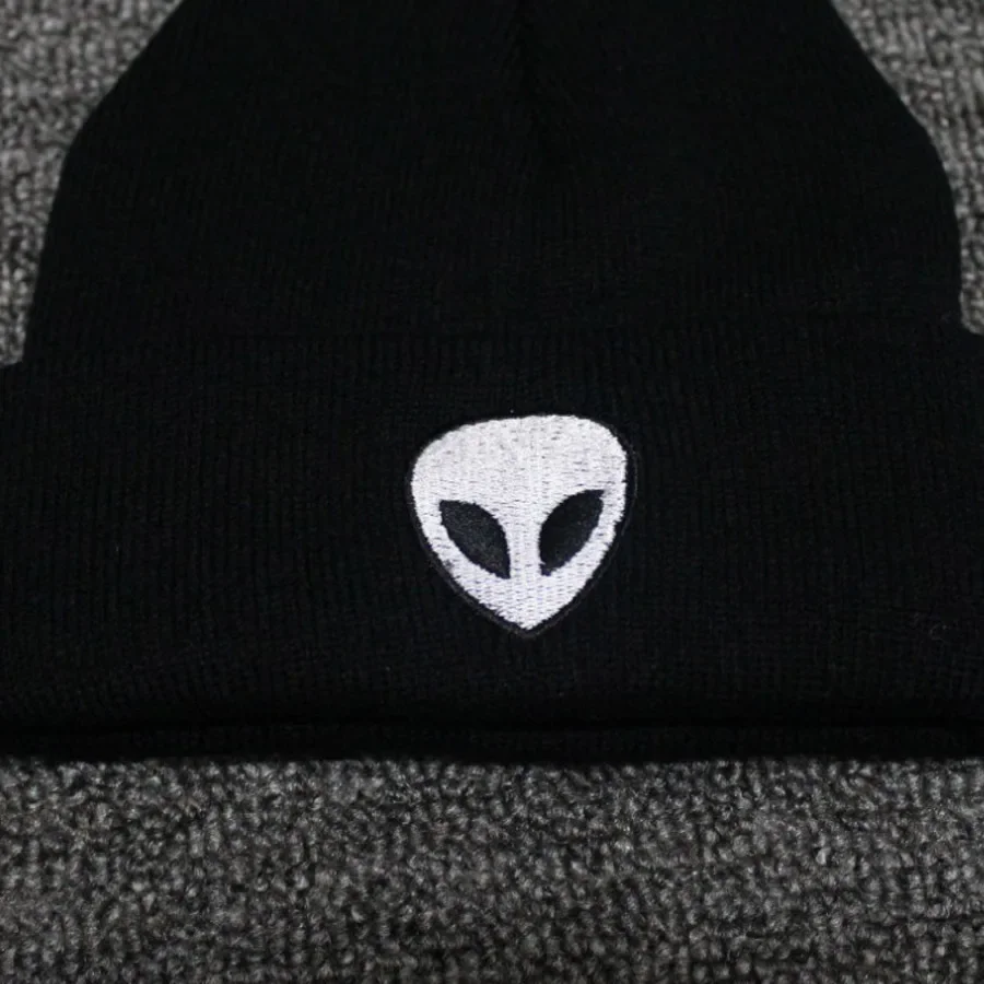 2024 Men Women Hats Autumn Winter Hat Knitted Hat Wool Women Solid Color Alien Pattern Beanies Soft Cap