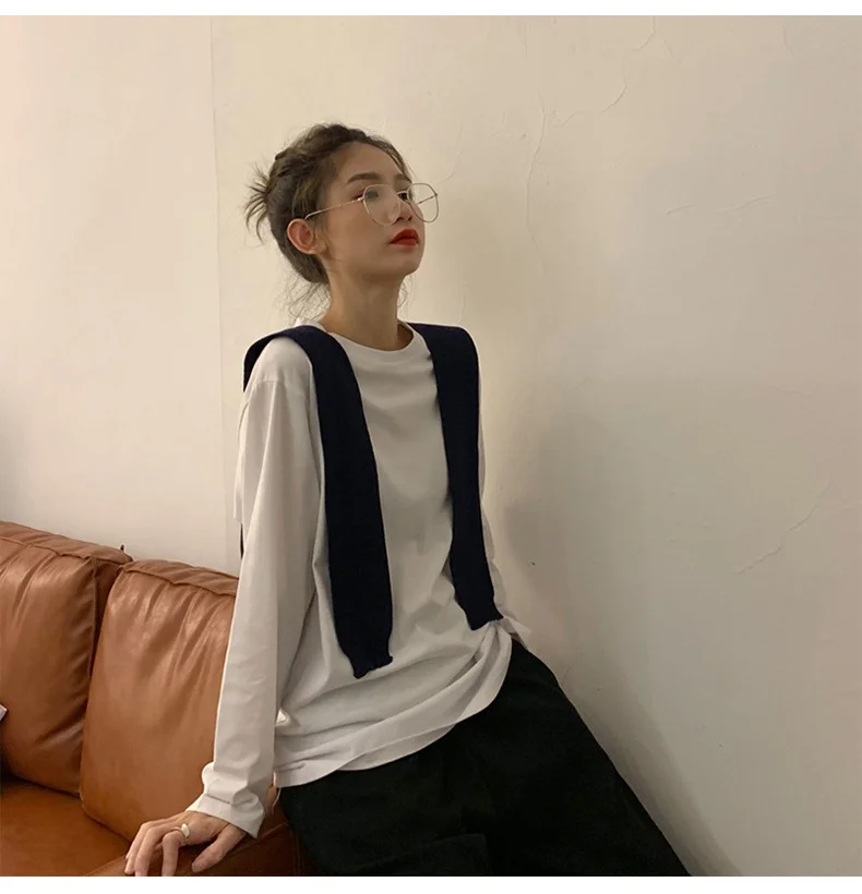 تي شيرت نسائي طويل الأكمام ملابس علوية قطنية غير رسمية كبيرة الحجم فضفاضة تناسب أنيقة ريترو قابلة للتنفس قماش مريح وبسيط للخريف #4