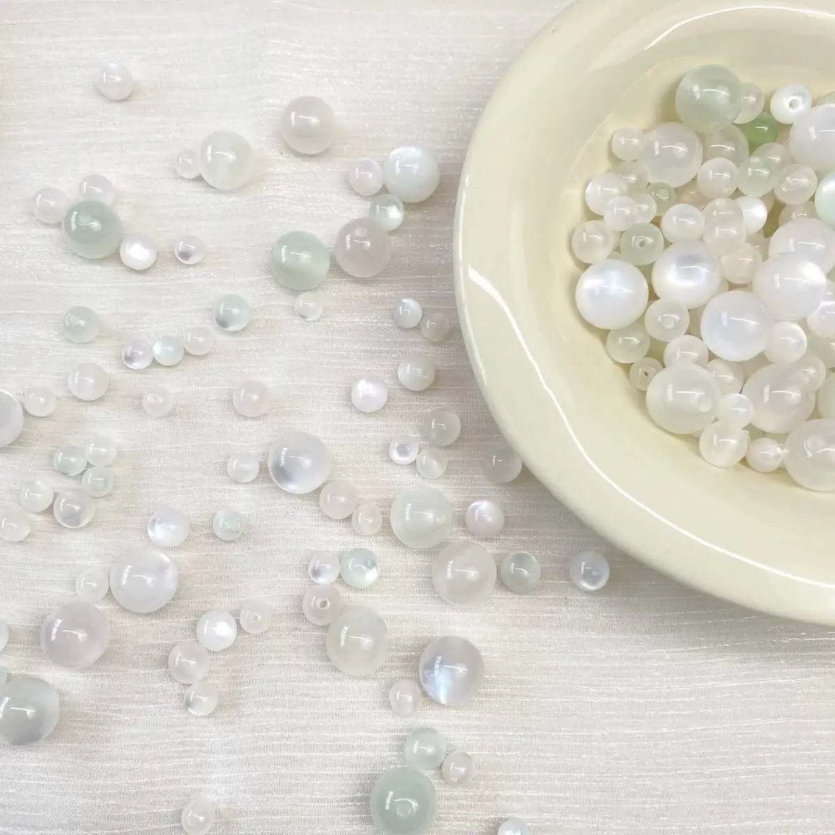 8/12/16mm Color Changing Sunlight Activated Resin Spacer Loose Beads 20Pcs/Lot Photochromic Ball for DIY Jewelry Making Bracelet