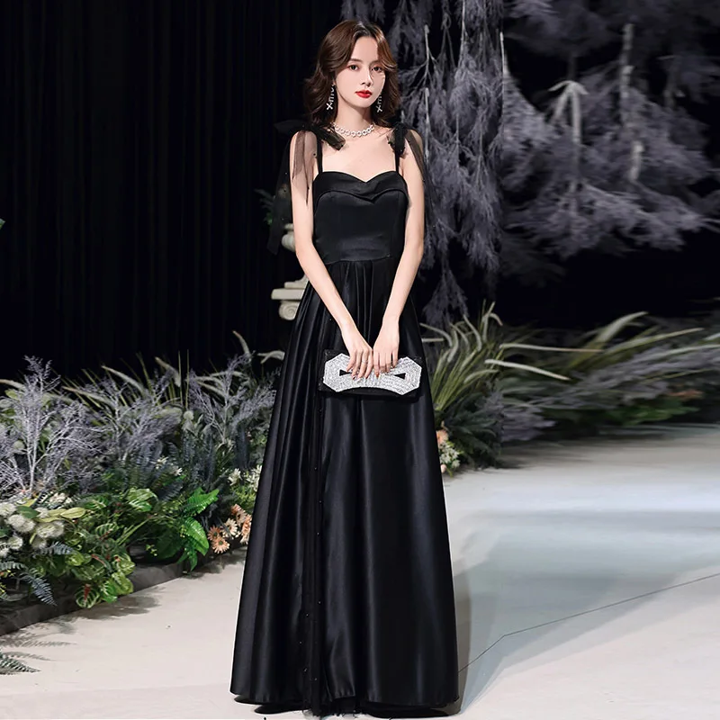 แฟชั่นสปาเก็ตตี้ชุดแต่งงานสําหรับผู้หญิงง่ายชุดราตรีซาตินนุ่ม Elegant Vestidos De Novia ที่กําหนดเอง