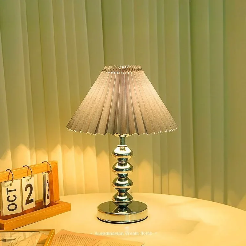 European Style Desk Lamp Bedroom Bedside Lamp