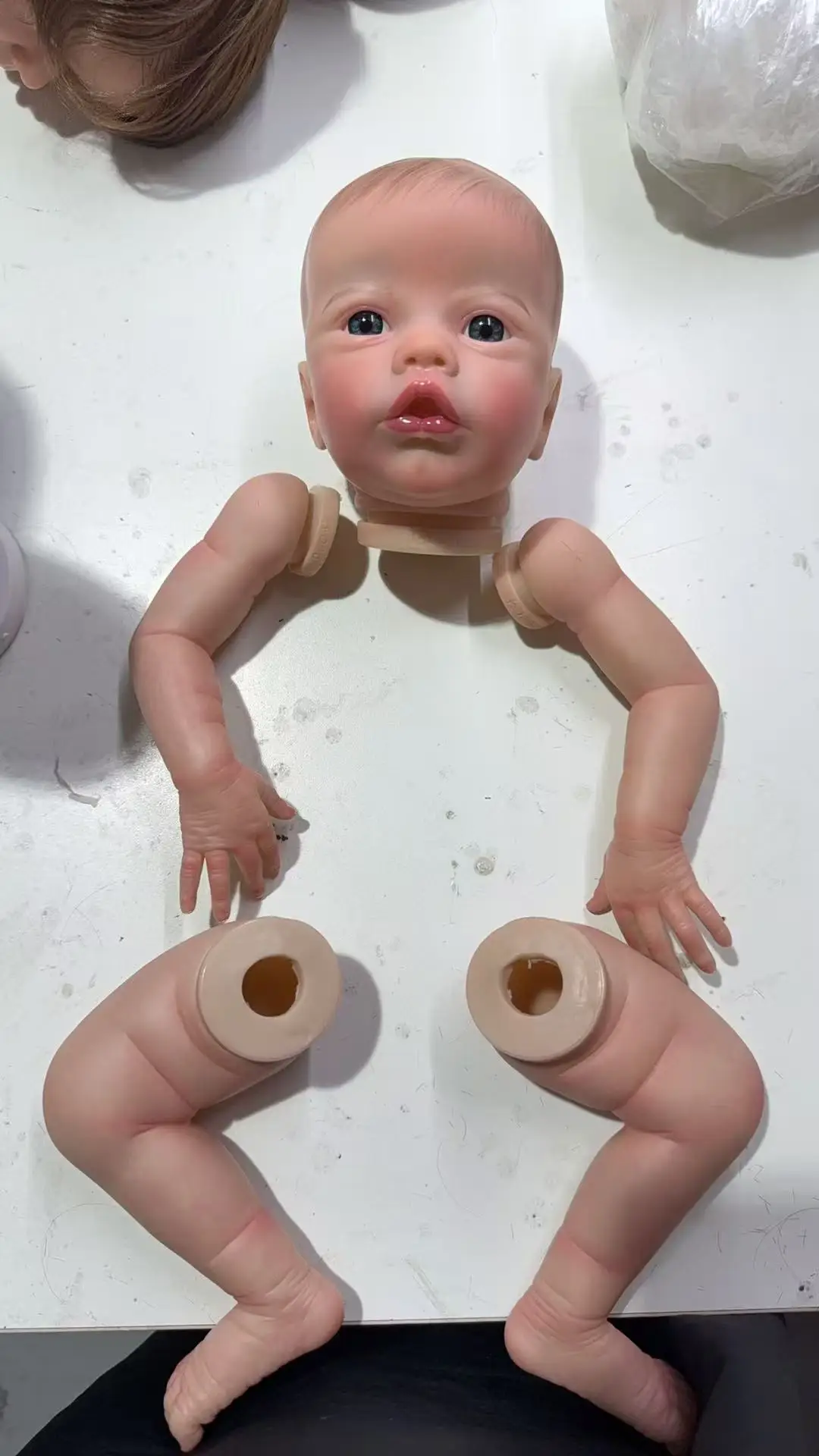 Kit bambola rinata primula da 19 pollici realistico a più strati pittura parti di bambola disegnare a mano i capelli vene visibili con corpo in tessuto