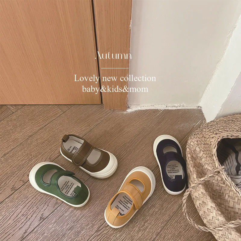 Sepatu Kanvas Anak Merk Brand 2025 Musim Gugur Sepatu Kasual Anak Sol Lembut Sneakers Anak Perempuan Sepatu Sekolah Serbaguna Sepatu Fashion Anak Perempuan
