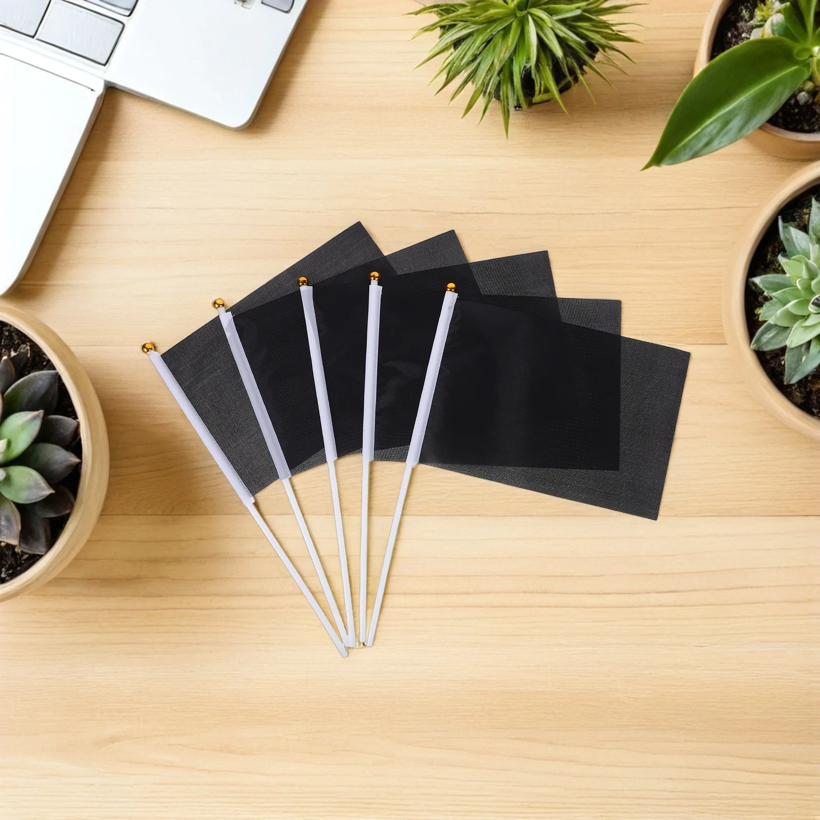 50 قطعة أعلام صغيرة فارغة يده صغيرة بلون Diy بها بنفسك للحزب الرياضة مدرسة كرنفال الاحتفال اليد يلوحون أعلام المحمولة