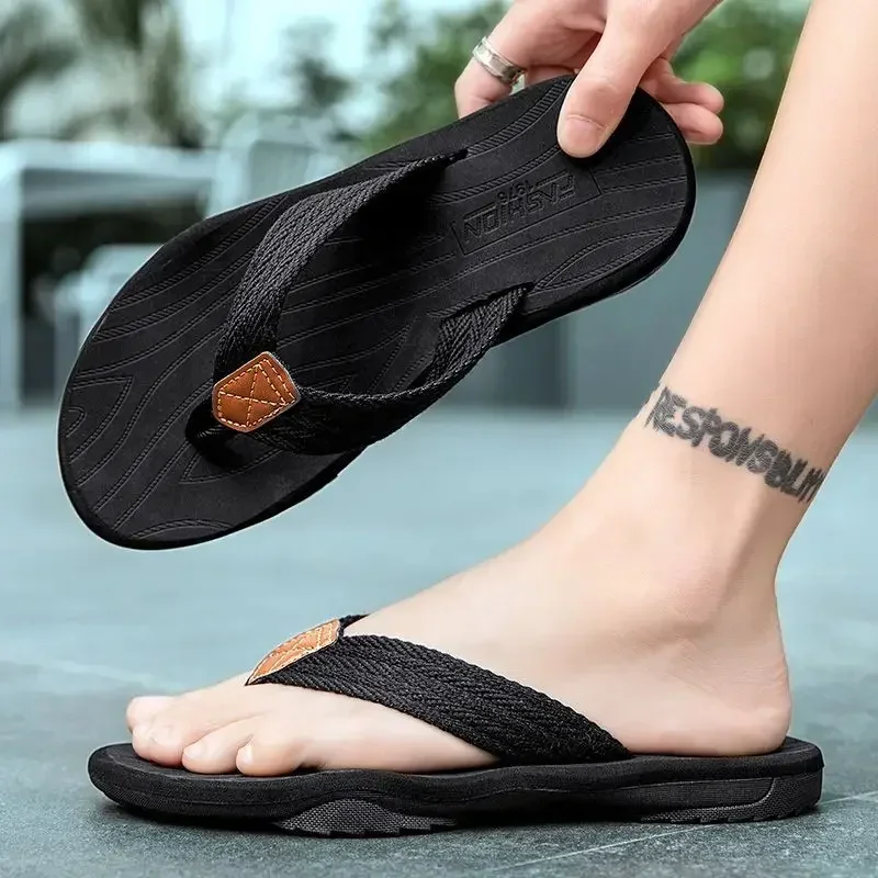 Sandálias masculinas flip flops, sapatos de salto macios ao ar livre, chinelos de verão, última moda, tamanho 39-45, 2022