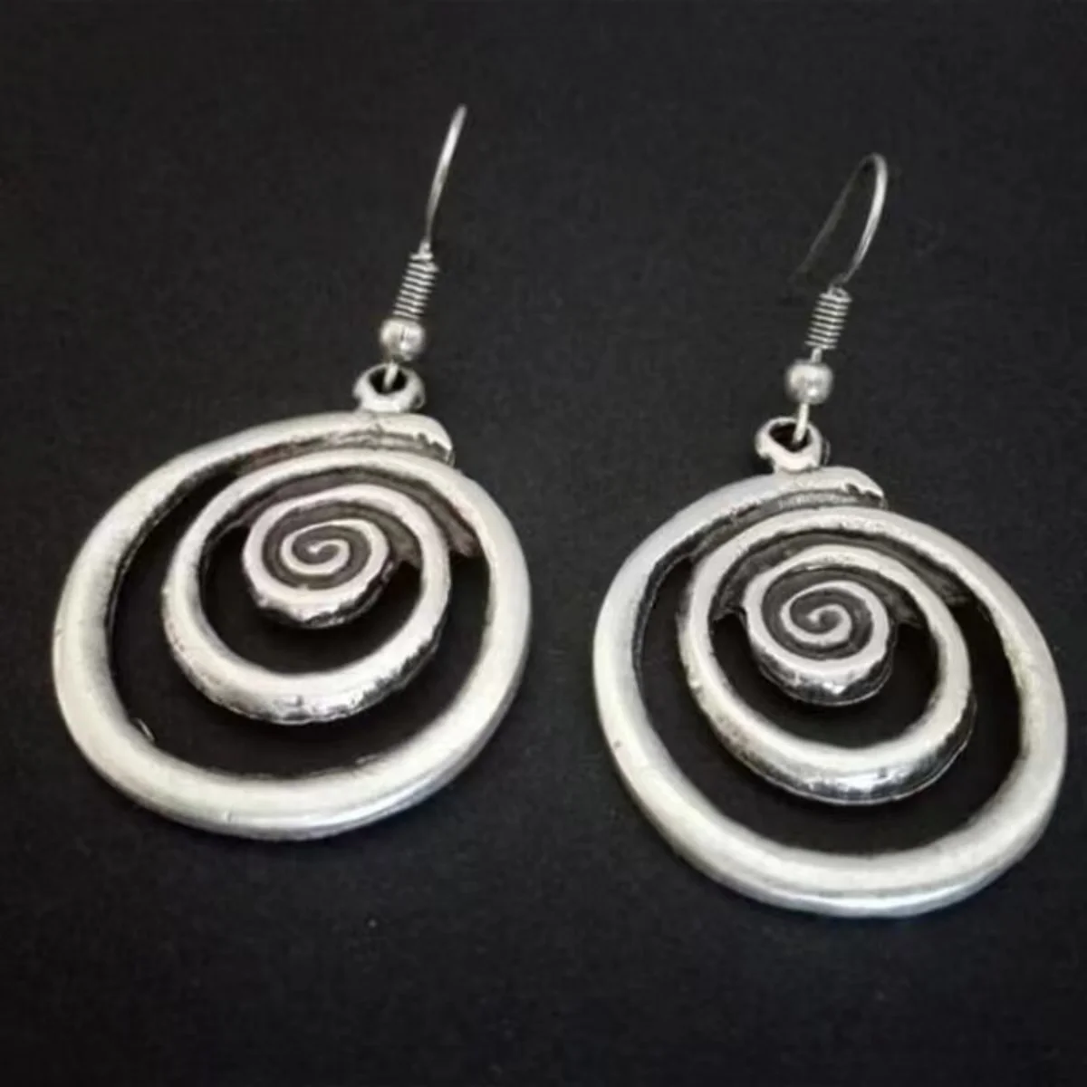 Ethnic Silver Color Metal Round Earrings Personality Retro Geometry Make Old Spiral Dangle Earrings for Women Accessories image 3