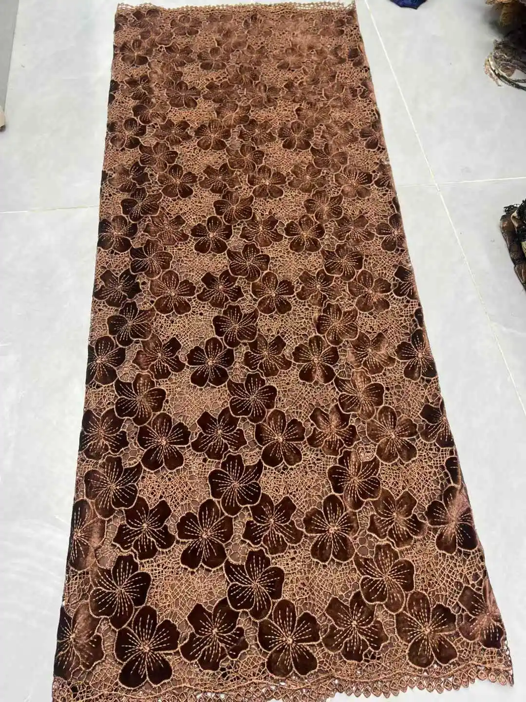 African Nigeria 2025 High-Quality Velvet Lace Fabric French Guipure Cord Lace Fabric Dress Nigerian 5 Yards For Wedding Party