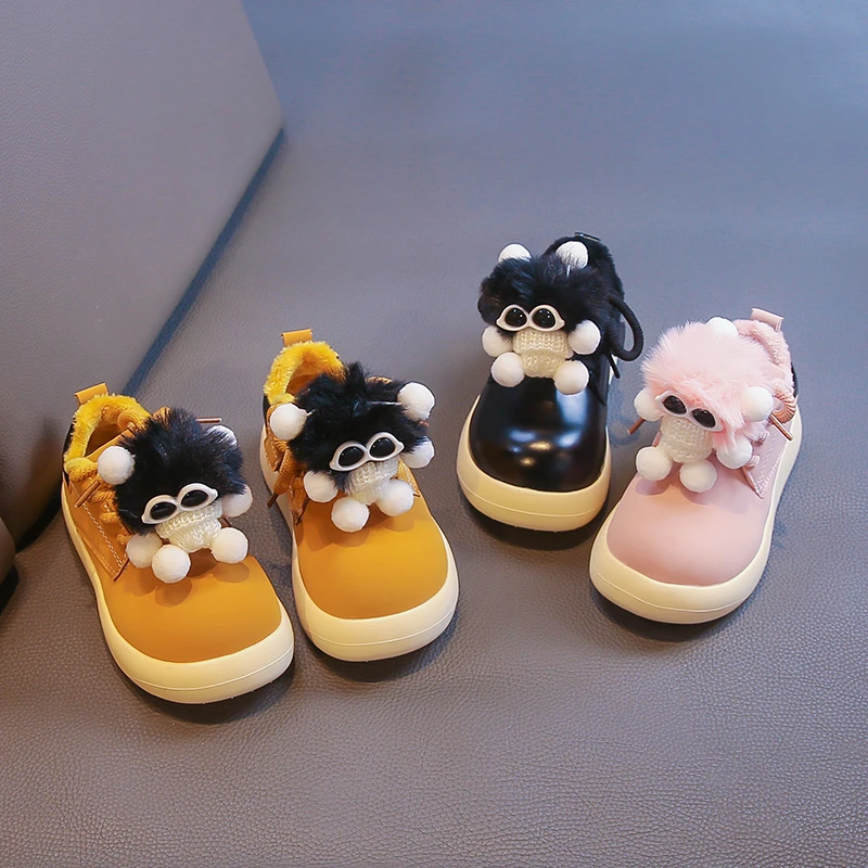

Children Fashion Shoes with Cute Toys Kids Casual Shoes Soft Bottom 2025 Winter Boys Girls Sports Shoes Versatile Comfortable