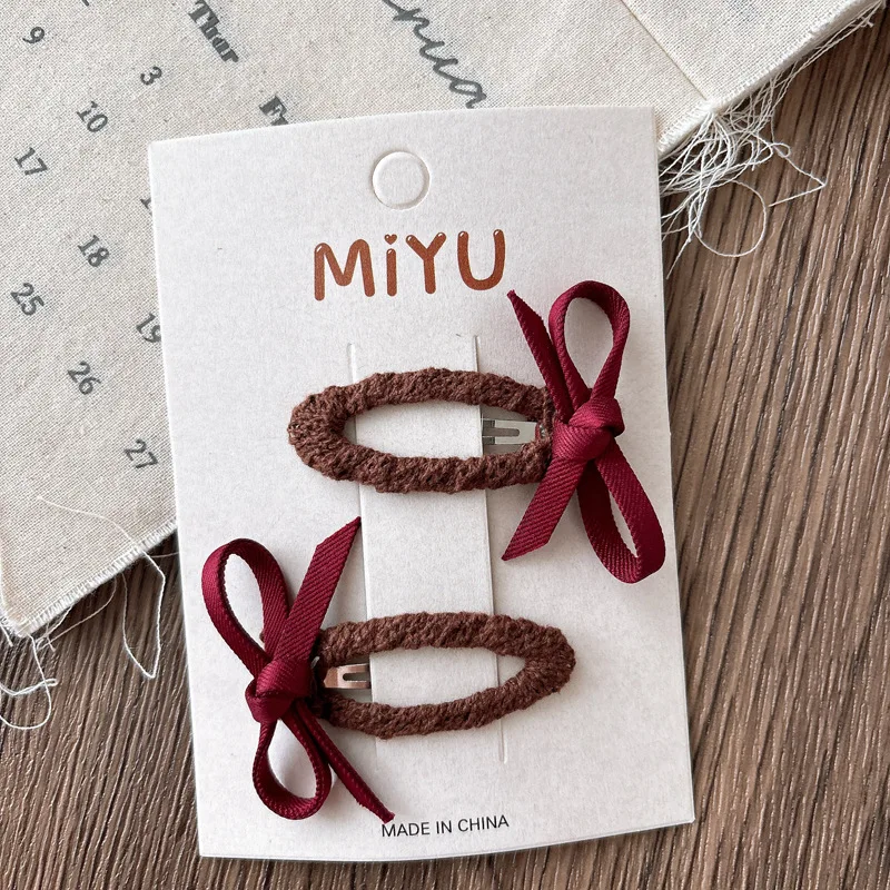 

Тканевые заколки для волос, 2 шт., темно-синий клетчатый бант, элегантные эстетические заколки BB для девочек, аксессуары для волос с бахромой