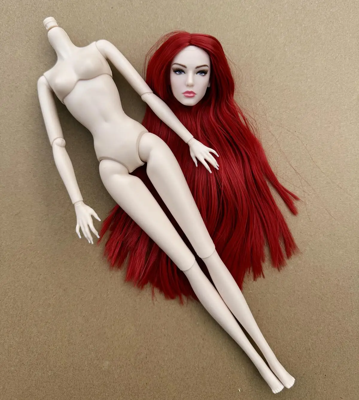 1/6 Maßstab Super-Modell-Puppe mit Gelenken, Beweglichem Körper, Weißer, Beiger, Braunem Hautton, Weibliche Modepuppe zum Spielen und Verschenken – Detail 20