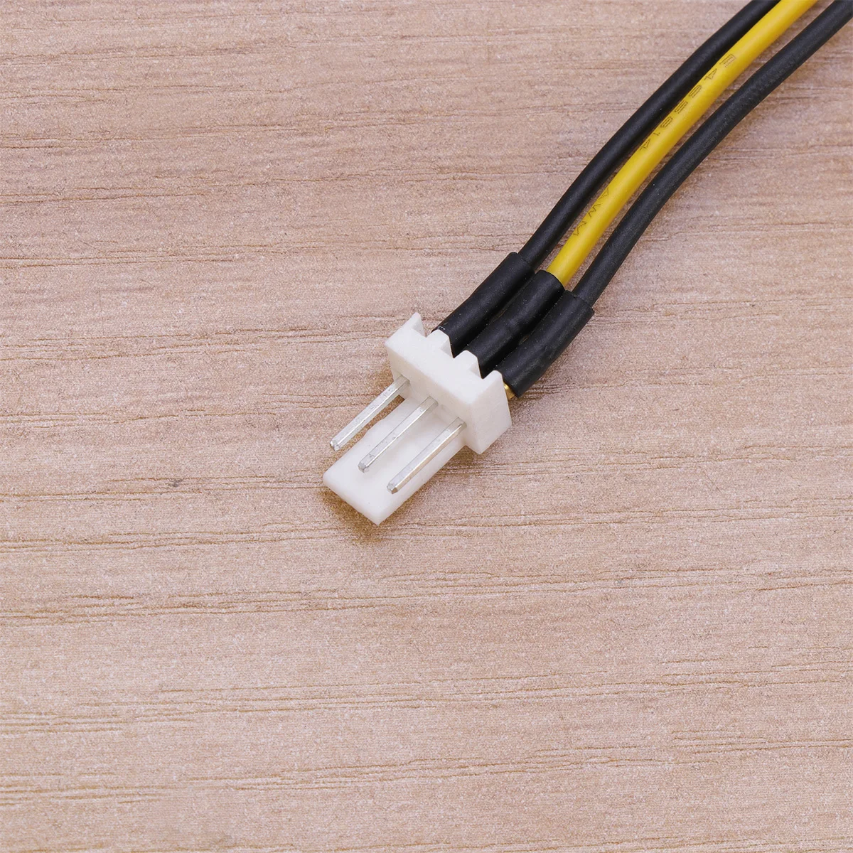 

3Pcs to 3pin Fan Splitter Cable Adapter Extension Power Connector Cord for Computer Cooling System Splitter Cable