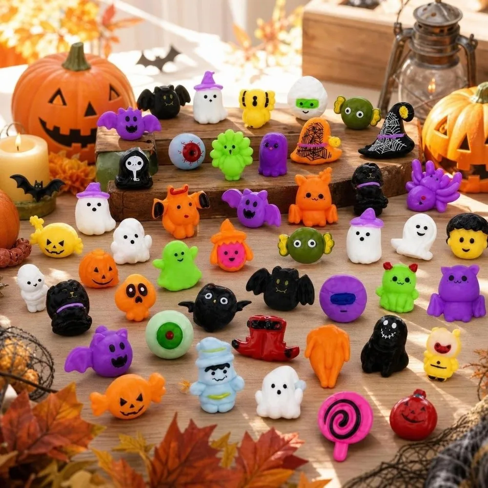 50Pcs Novelty Mini Halloween Squeeze Soft Anxiety Relief TPR Fidget Comfortable Kneading Sensory Stress Ball Halloween Party
