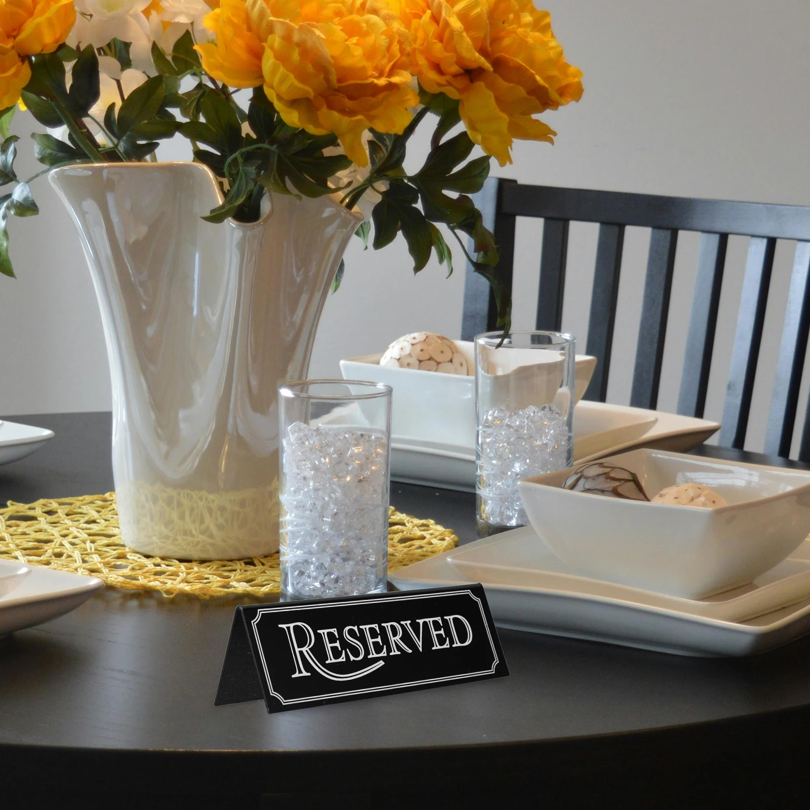 

2Pcs Reserved Signboard Acrylic Chair Signs Black Frame Material Versatile Use Wedding Event Seating Arrangement