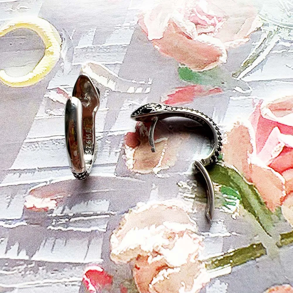 Geschwärzte Schlangen-Creolen, kreativer feiner Schmuck für Damen und Herren, Vintage-Geschenk aus 925er Sterlingsilber – Detail 8