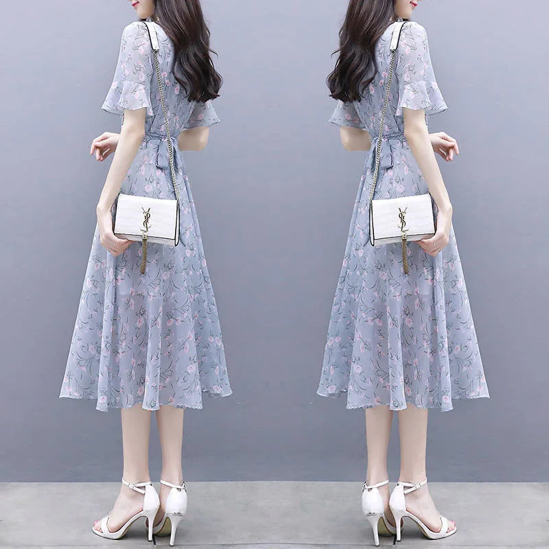 

Floral Ice Silk Dress Slimming High Waist A-Line Skirt French Style Bell Sleeve Midi Dress for plus Size Women in Summer