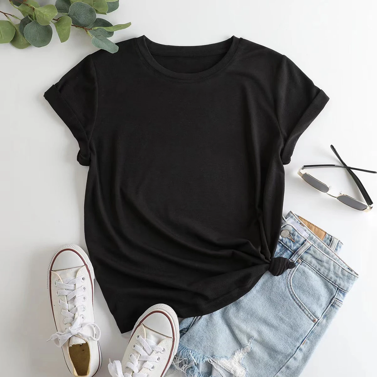 Solid color T Shirt Women Kawaii Graphic Shirts Casual Short Sleeved Black Female Tee Versatile O-neck Harajuku T-shirts