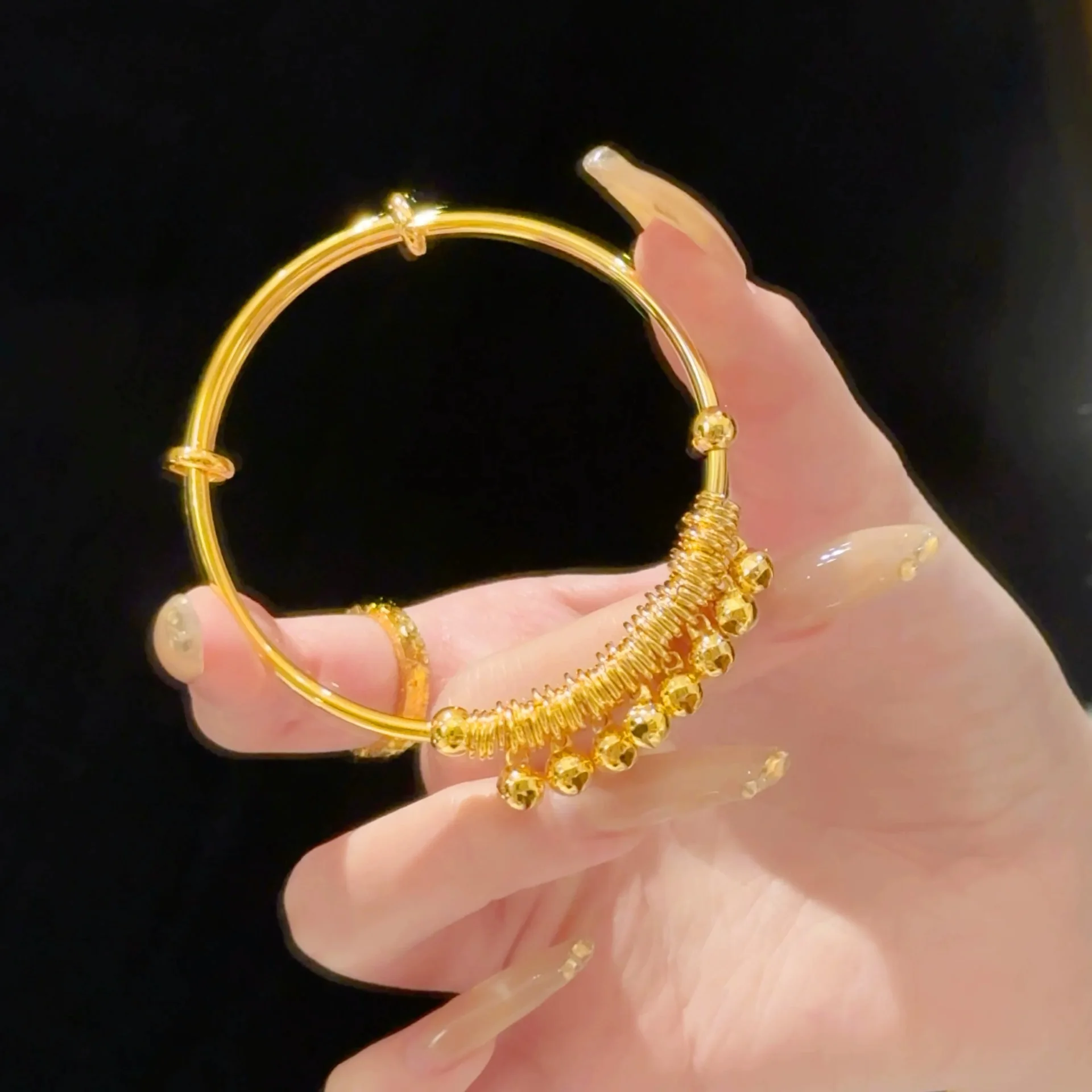 

24K AU999 Gold Bell Chime Bracelet for Women - Dangling Petal Bells, High-Purity Gold, Playful & Melodious