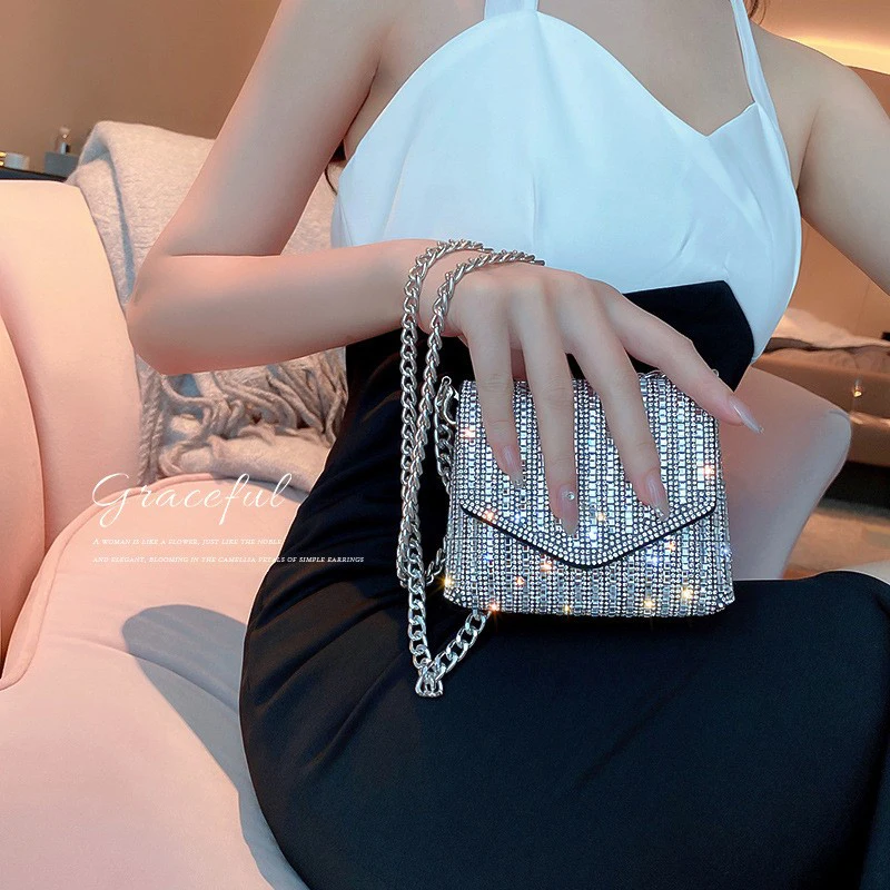 

2025 Luxury Designer Silvery Mini Bag Women's Rhinestone Chain Small Wallet Fashionable PU Lady Evening Purse Portable Spring