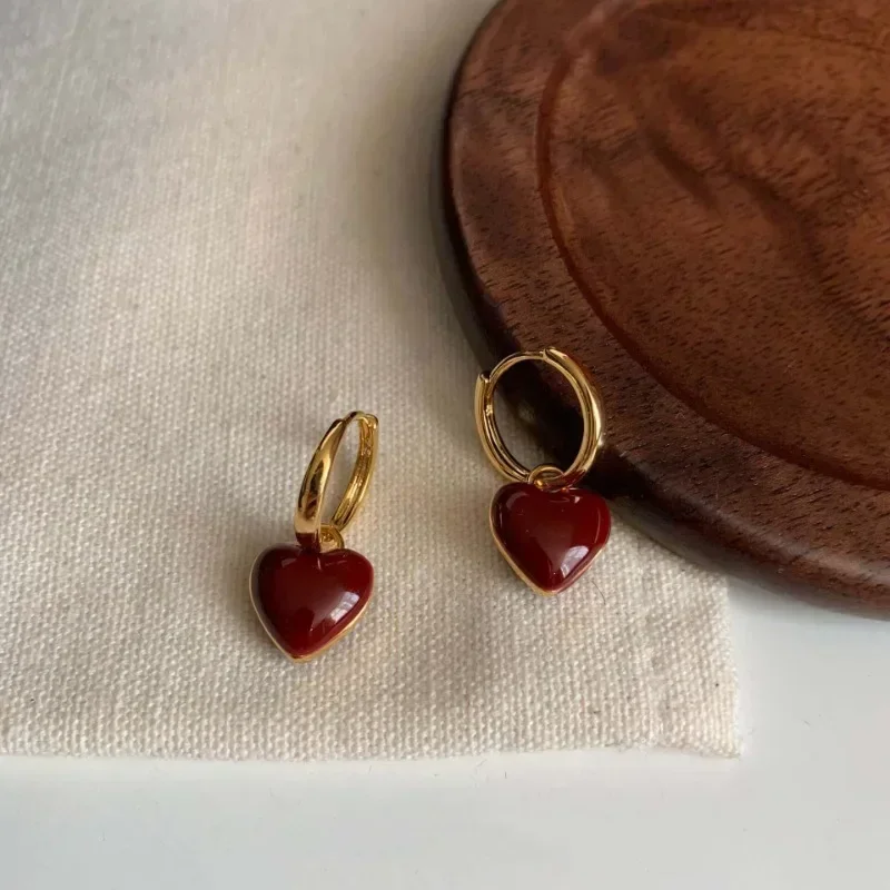 Simple Design Wine Red Love Heart Dangle Earrings for Women Gold Color Circle Vintage Peach Drop Earring Fashion Jewelry