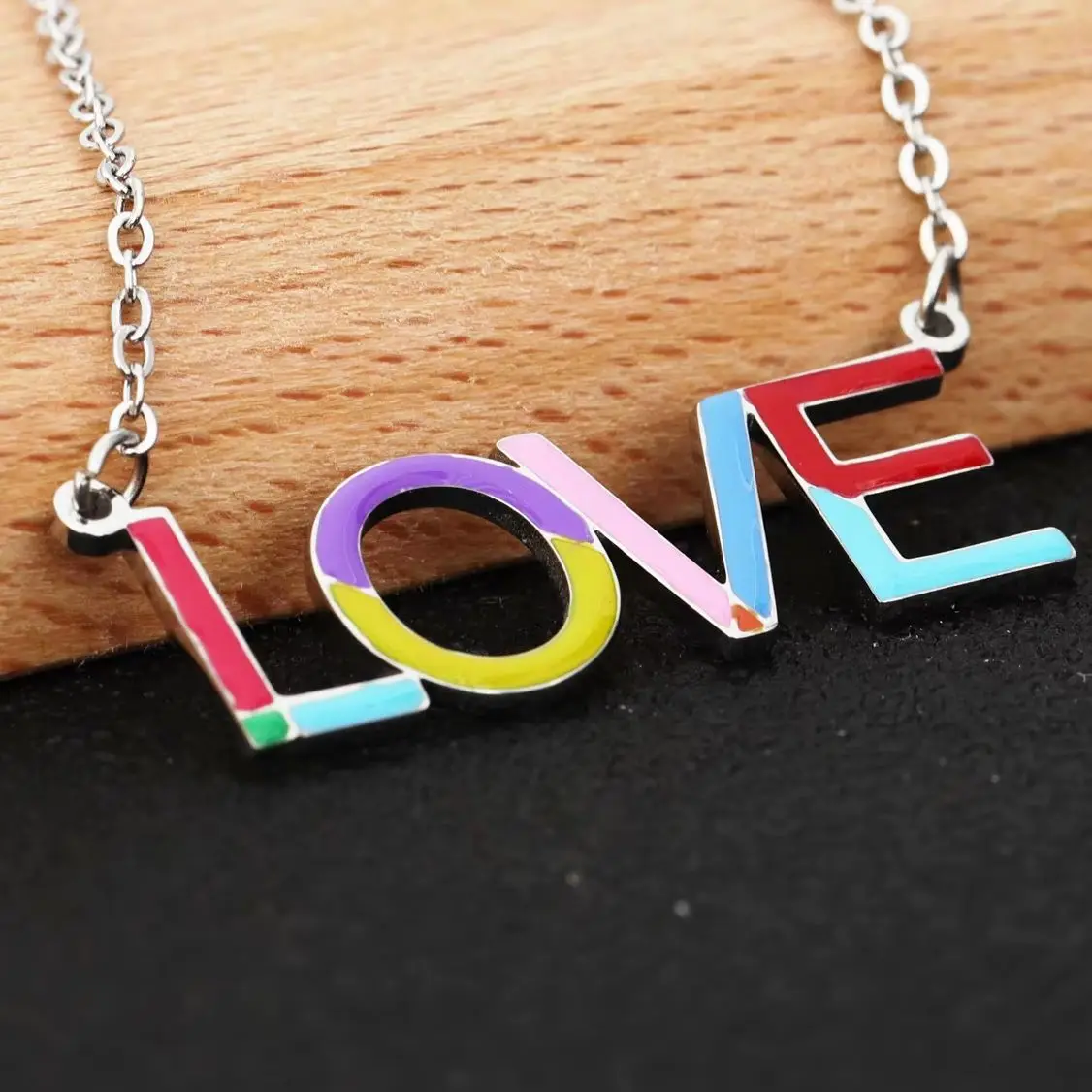 

LOVE Enamel Necklace Personalized Custom Enamel Name Necklace Color Pendant Stainless steel High-end Jewelry for Women Gift