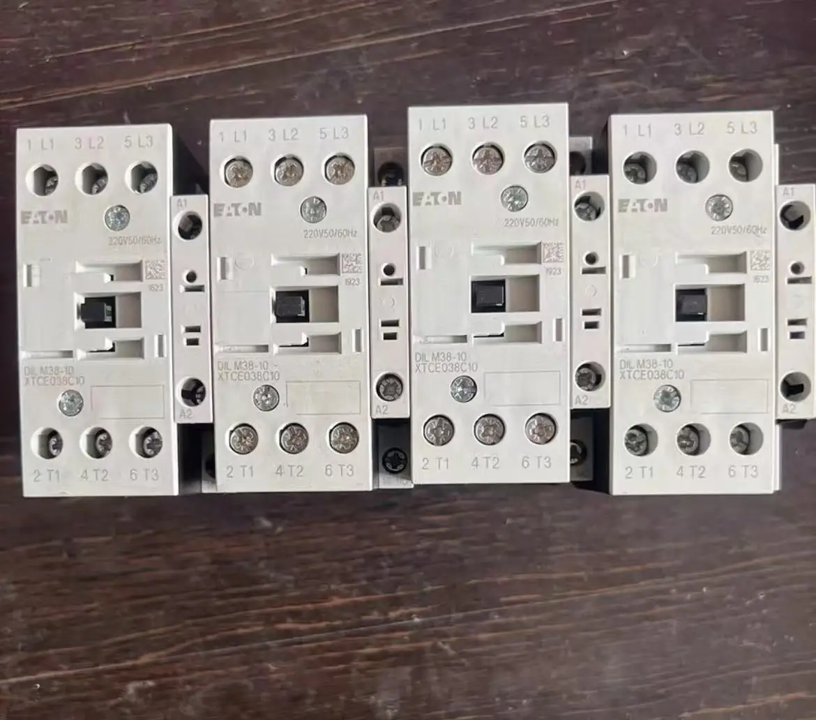 

XTCE038C10 DIL M38-10 M038C Contactor in good working fast shipping