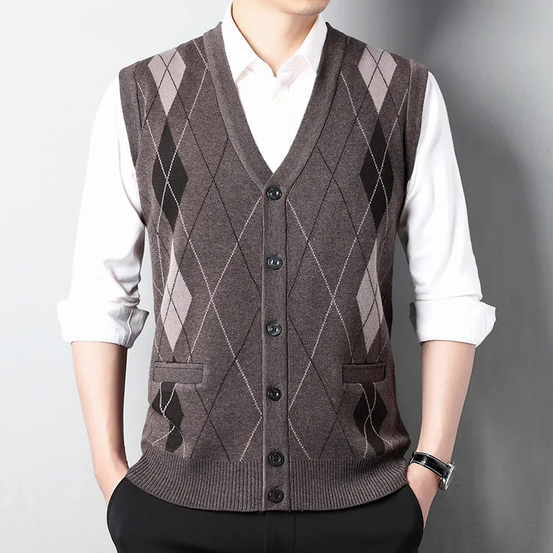 Autumn and Winter New Men's Cardigan Casual Knitted Sweater Vest Sleeveless Outer Wear Tops