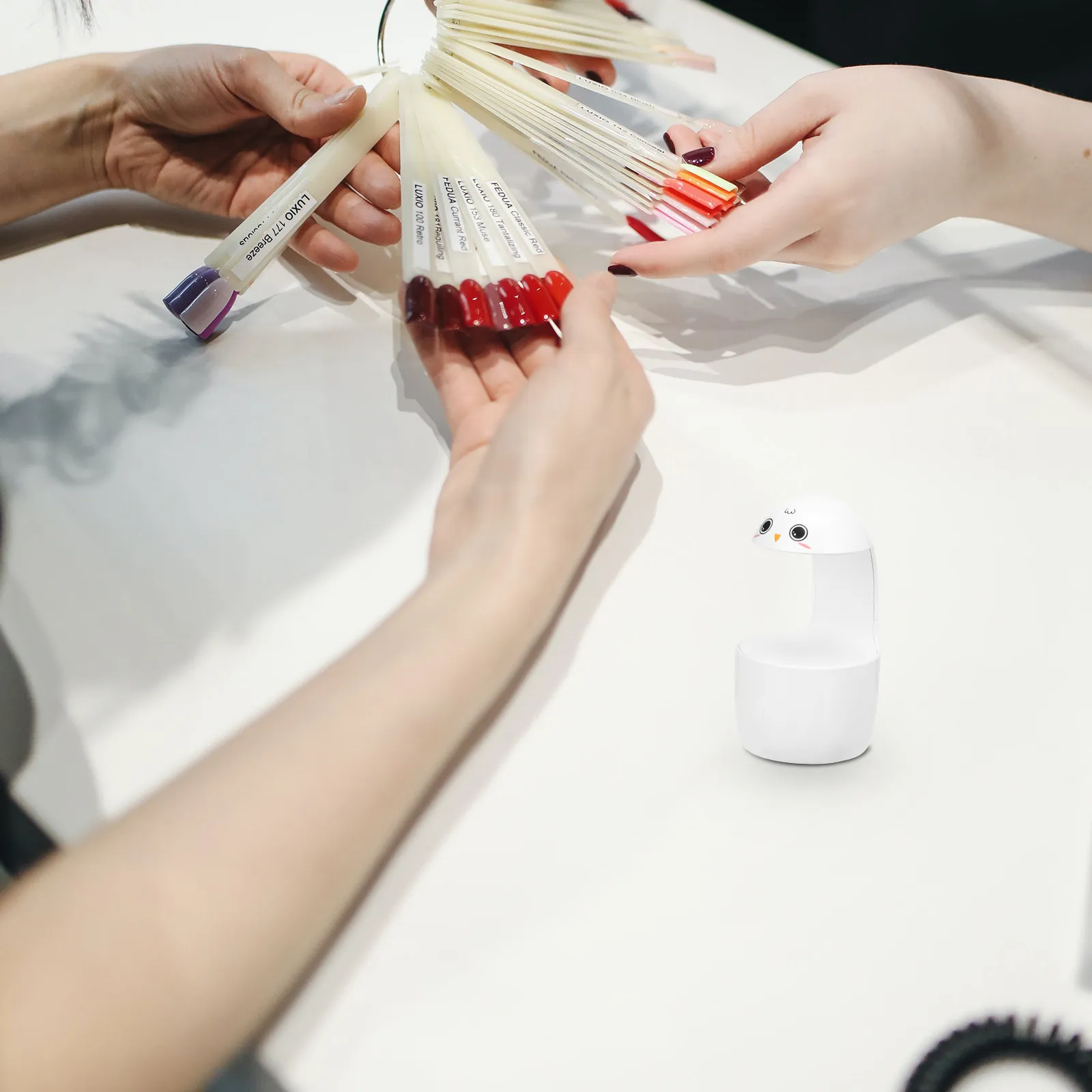 

1Pcs High-Power LED Nail Art Lamp Small Size Manicure Dryer Gel Polish Curing Lamp Safe Skin-Friendly Nail Beauty Light