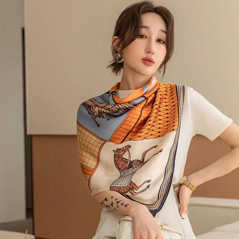 110X110 Li brocade light luxury silk scarf women's hot model new imitation silk luxury soft photo travel scarf
