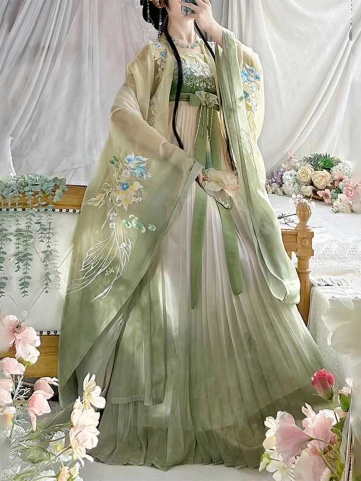 春夏スタイル唐王朝漢服女性用刺繍入り重厚な仕立てのノースリーブシャツとハスクスカートセット（普段着）