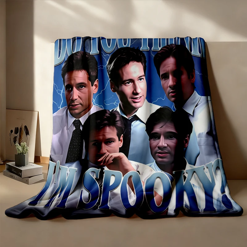 Fox Mulder vintage bootleg Do you think I'm spooky? Flannel Throw, The X-Files Cozy Blanket