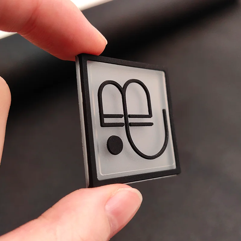 Toppe in PVC in Silicone con etichetta in gomma morbida di design con Logo del marchio 3D personalizzato di spedizione gratuita per campioni