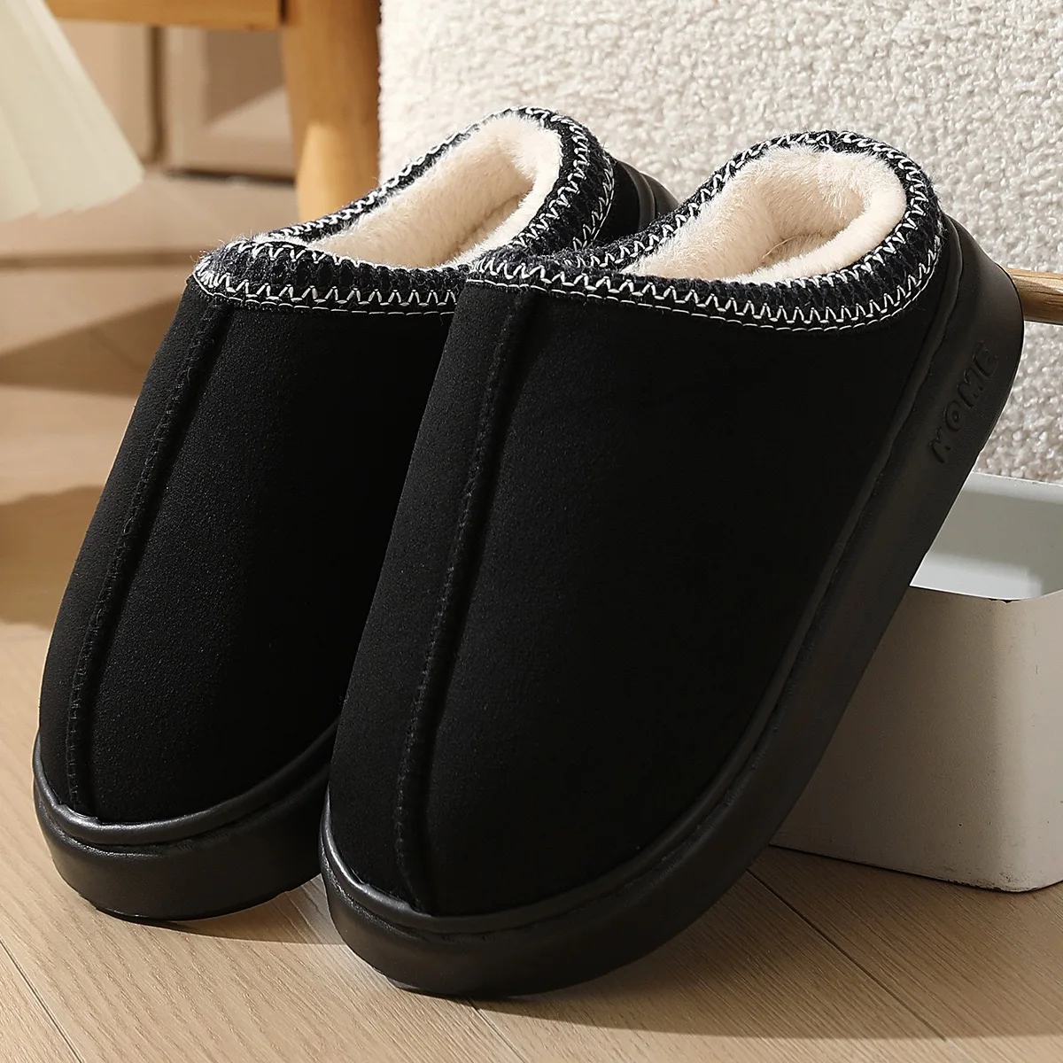 شباشب نسائية مبطنة مريحة ونعل ناعم للشتاء الدافئ للاستخدام الداخلي والخارجي، شباشب أنيقة للزوجين