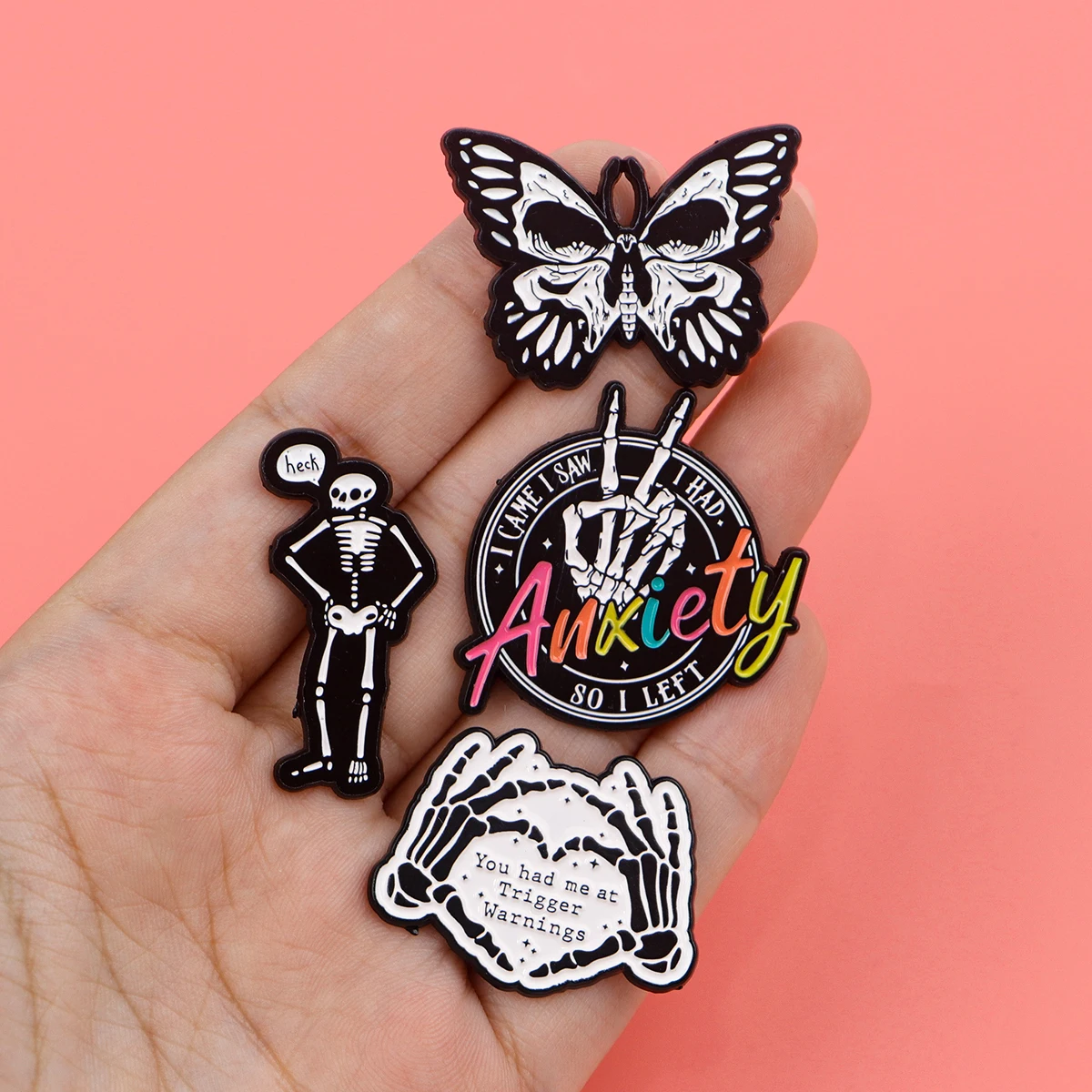 Halloween Skeleton Enamel Pin Brooches for Women Men Lapel Pins Badges Clothes Accessories Punk Gothic Jewelry Party Gifts
