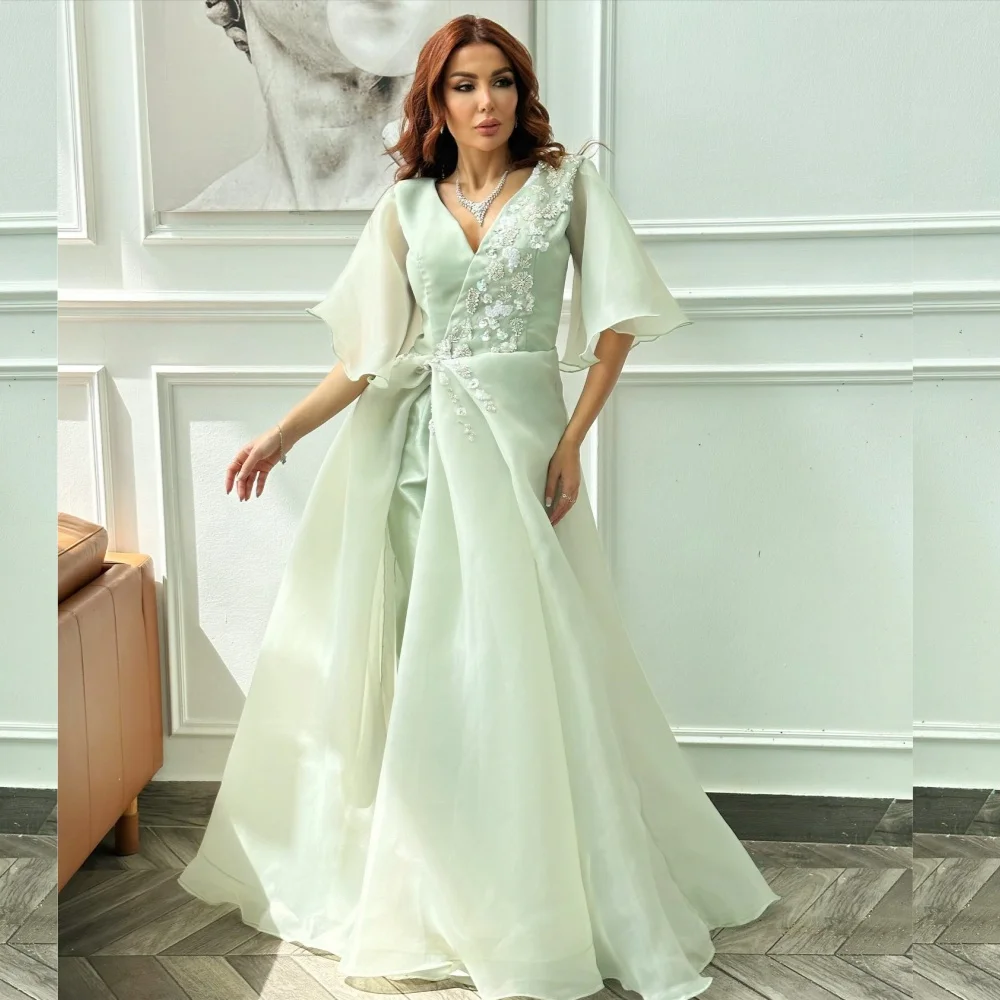 Dostosowany nowoczesny styl Organza wzór kwiatowy marszczony dekolt w serek długie sukienki sukienki na Quinceanera pastrol unisex chiński styl