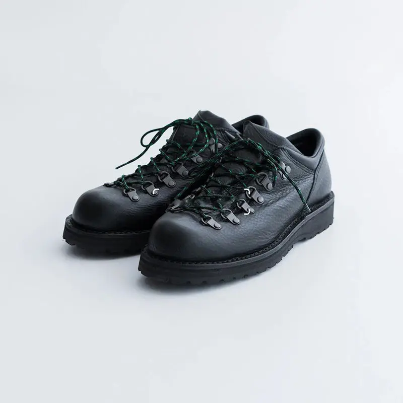 Winter Arrival: Hot-selling Lightweight Durable Professional Anti-Slip Walking Shoes Exceptional Traction Very Good